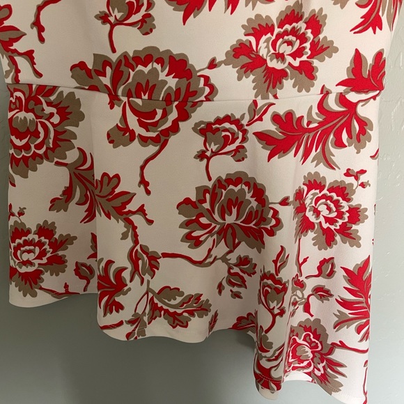 5/$25 Bundle. NWOT Dennis Basso Women’s Lux Crepe SS Asymmetric Peplum Top, XS - Picture 4 of 4